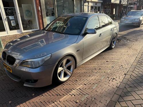 BMW 5-Serie 3.0 I 530 2005 Grijs, Auto's, BMW, Particulier, 5-Serie, ABS, Achteruitrijcamera, Adaptive Cruise Control, Airbags