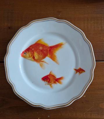 Vintage Bord met Gouden Rand en Vissen beschikbaar voor biedingen