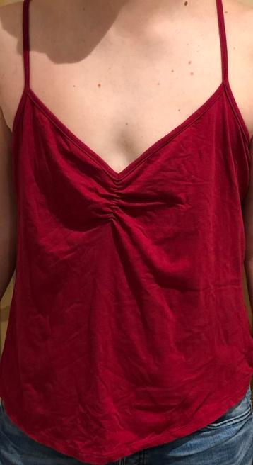 Oudroze Hemdje beschikbaar voor biedingen