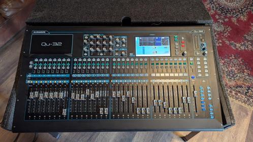 Allen & Heath QU32 (Chrome edition) incl. flghtcase, Muziek en Instrumenten, Mengpanelen, Gebruikt, 20 kanalen of meer, Microfooningang
