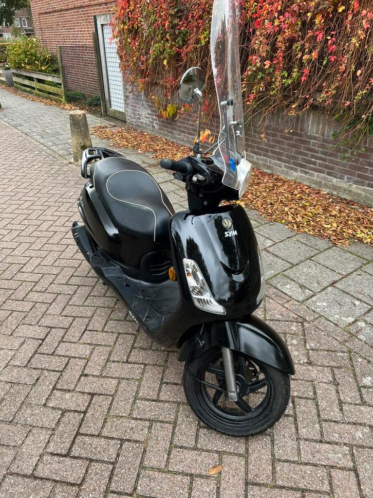 Nette Sym Fiddle zwart snorscooter!, Fietsen en Brommers, Scooters | SYM, Zo goed als nieuw, Fiddle, Maximaal 25 km/u, Benzine