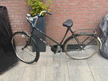 Dames fiets beschikbaar voor biedingen