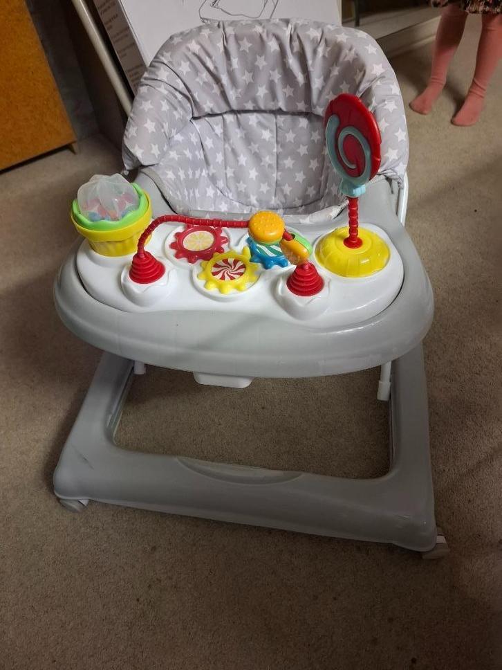 Loopstoel inklapbaar Topmark, Kinderen en Baby's, Speelgoed | Babyspeelgoed, Gebruikt, Overige typen, Met geluid, Met wieltjes