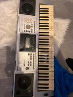 wegens geen gebruik, Muziek en Instrumenten, Keyboards, 61 toetsen, Zo goed als nieuw, Met standaard, Ophalen