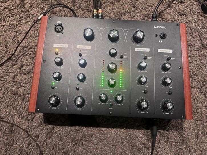 SubZero 4 Channel Rotary DJ Mixer wood., Muziek en Instrumenten, Mengpanelen, Nieuw, 5 tot 10 kanalen, Microfooningang, Ophalen of Verzenden