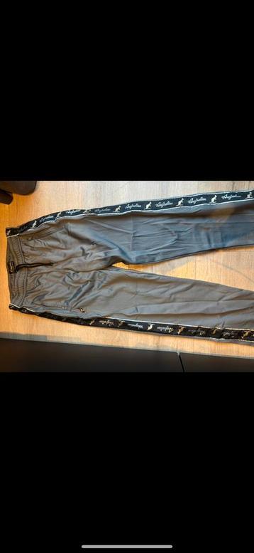 Grijze Australian broek maat XS/S beschikbaar voor biedingen