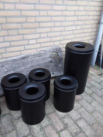 Flamdovende prullenbakken, ZGAN beschikbaar voor biedingen