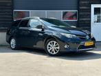Toyota Auris Touring Sports 1.8 Hybrid Panoramadak Clima Cru, Gebruikt, Start-stop-systeem, Origineel Nederlands, Auris
