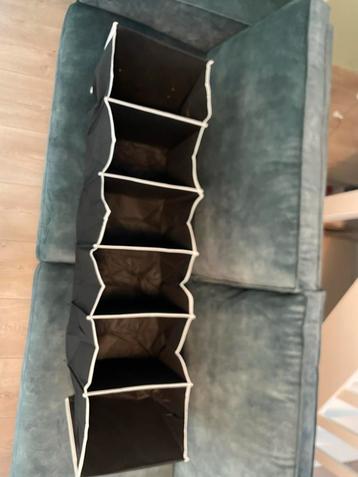 Handige opbergkast met planken