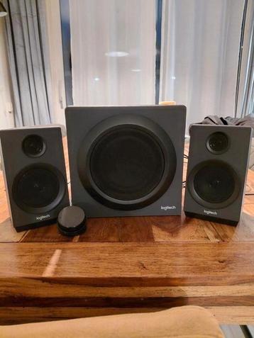 Logitech Z333 zo goed als nieuw. Mag goedkoop weg beschikbaar voor biedingen
