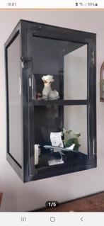 Zware stalen vitrinekast, Huis en Inrichting, Kasten | Vitrinekasten, Ophalen, 50 tot 100 cm, Zo goed als nieuw, 150 tot 200 cm