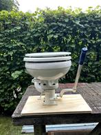 Groco marine toilet type K, Watersport en Boten, Bootonderdelen, Ophalen, Gebruikt, Kombuis en Sanitair, Zeilboot of Motorboot