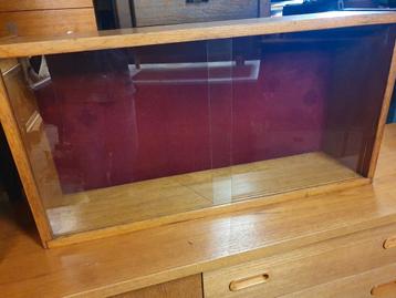 Prijzenkast Vintage oak/teak beschikbaar voor biedingen