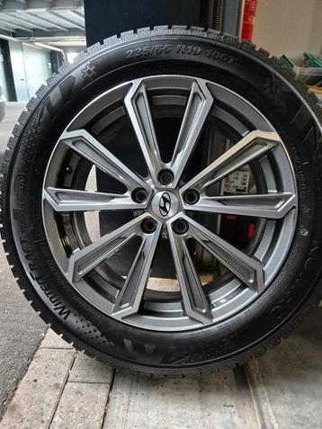 5x114.3/19inch ORGINEEL HYUNDAI / KIA WINTERSET 9mm MET TPMS beschikbaar voor biedingen