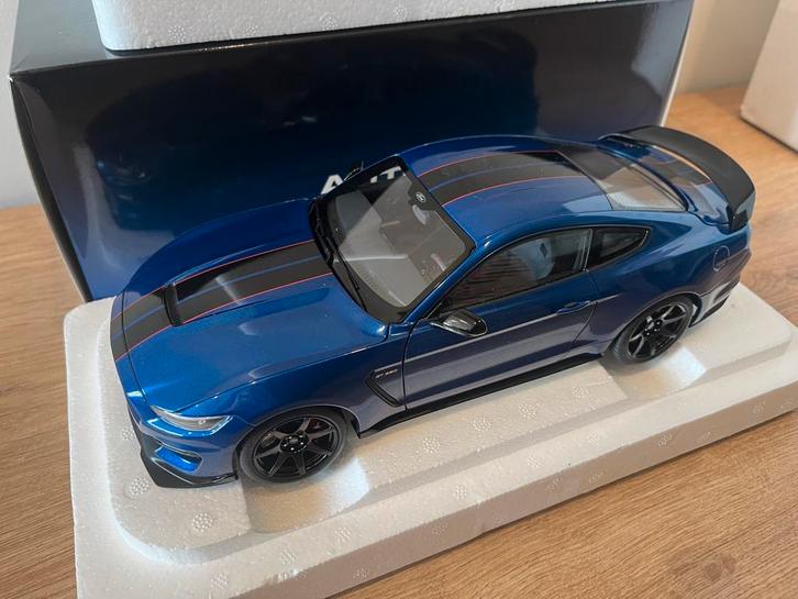 Ford mustang Shelby GT350-R Autoart 1:18, Hobby en Vrije tijd, Modelauto's | 1:18, Zo goed als nieuw, Auto, Autoart, Ophalen of Verzenden