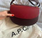 A.P.C rode twee kleurige crossbody bag, schoudertas leer, Ophalen of Verzenden, Zo goed als nieuw, Rood, Schoudertasje