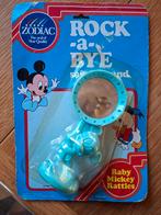 Disney Mickey Mouse rammelaar met spiegel Disneybabies, Verzamelen, Disney, Ophalen of Verzenden, Mickey Mouse, Nieuw, Beeldje of Figuurtje