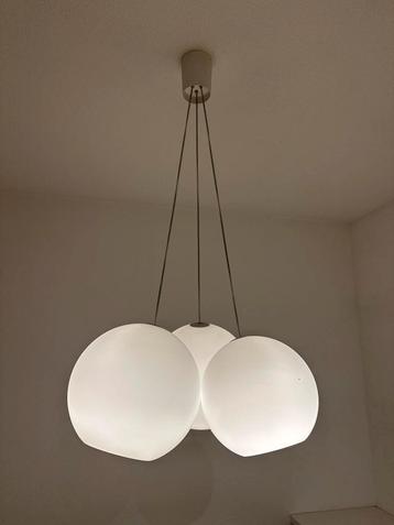 Hanglamp met 3 glazen bollen & Hue verlichting beschikbaar voor biedingen