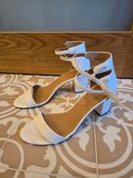Witte schoenen van Esprit maat 40 sandalen met hak zgan, Wit, Zo goed als nieuw, Esprit, Sandalen of Muiltjes