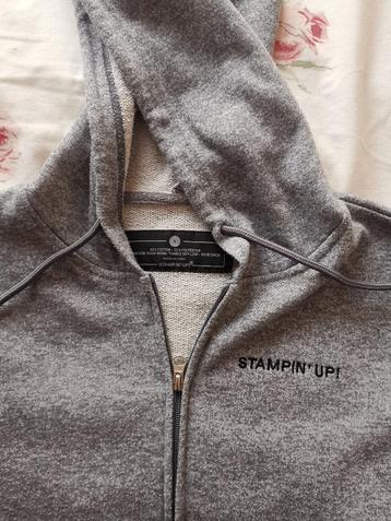 Stampin' Up! vest met capuchon beschikbaar voor biedingen