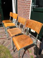 Retro schoolstoelen, Ophalen, Gebruikt, Bruin, Vier