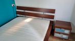 Bedframe, lattenbodem + nachtkastje IKEA (zonder matras), Huis en Inrichting, Slaapkamer | Bedden, Ophalen, Gebruikt, Tweepersoons