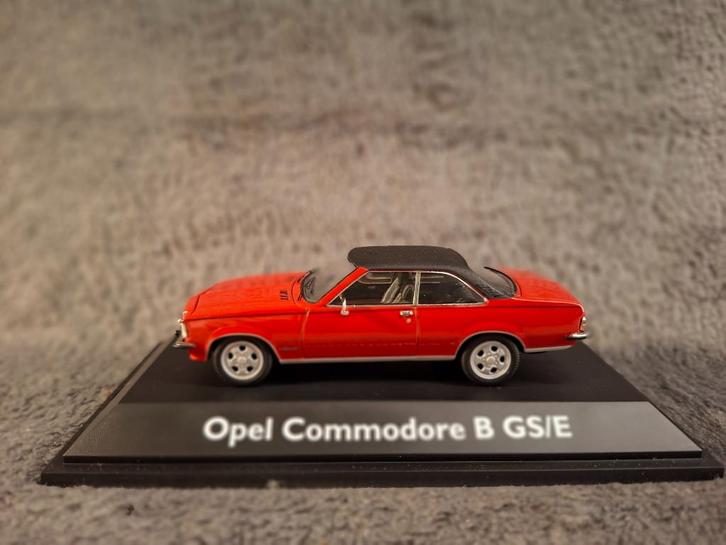 Opel Commodore B GS-E 1:43 - 1974 - Red Black, Hobby en Vrije tijd, Modelauto's | 1:43, Nieuw, Auto, Schuco, Ophalen of Verzenden