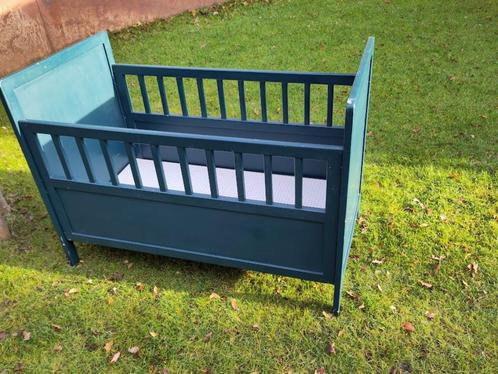 Origineel handgemaakt massief houten babybed - Vintage, Kinderen en Baby's, Babywiegjes en Ledikanten, Ledikant, Ophalen of Verzenden