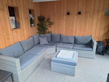loungeset beschikbaar voor biedingen