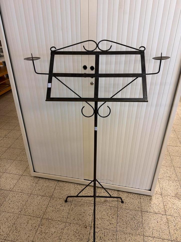 Gietijzeren Muziekstandaard met Kaarsenhouders, Muziek en Instrumenten, Standaards, Gebruikt, Muziekstandaard, Gitaar, Ophalen
