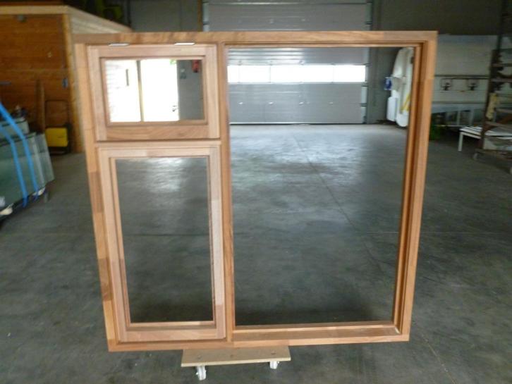 Raamkozijn, 2 stuks. Zie foto's!!! Nu €250,-, Doe-het-zelf en Verbouw, Kozijnen en Schuifpuien, Nieuw, Raamkozijn, Hout, 150 tot 225 cm