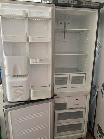 Samsung Koelkast met Aparte Vriezer beschikbaar voor biedingen