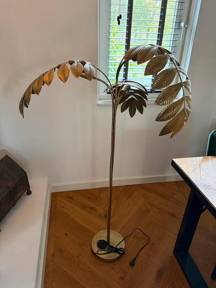 By-Boo Unbeleafable Gouden Vloerlamp, Huis en Inrichting, Lampen | Vloerlampen, Nieuw, 150 tot 200 cm, Metaal, Ophalen