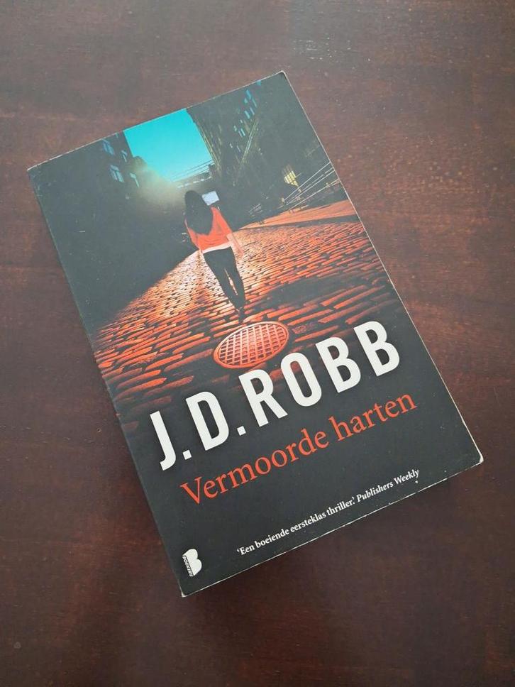 JD Robb - vermoorde harten, Boeken, Thrillers, Gelezen, Ophalen of Verzenden
