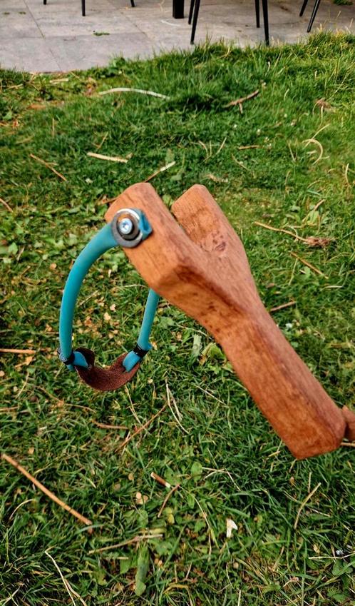 Handgemaakte Katapult / Slingshot, Hobby en Vrije tijd, Overige Hobby en Vrije tijd, Zo goed als nieuw, Ophalen of Verzenden