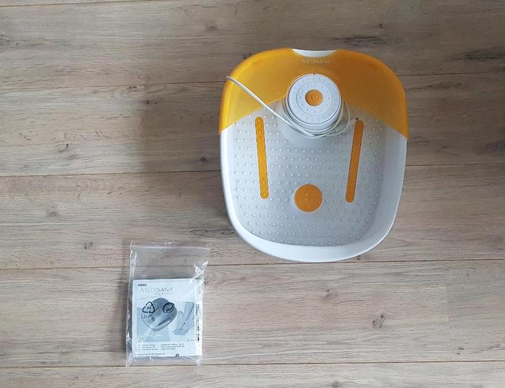 Voetenbad Medisana met massage, Sport en Fitness, Massageproducten, Zo goed als nieuw, Apparaat, Ophalen of Verzenden