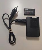 Casio NP-20 Batterij + Oplader BC-11L, Ophalen of Verzenden, Gebruikt, Oplaadbaar