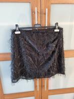 Zwart rokje met glitter en franjes maat M, Kleding | Dames, Ophalen of Verzenden, Zo goed als nieuw, Zwart, Boven de knie