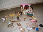 barbie stalletje met veel acc + dierenpraktijk voor €12, Ophalen of Verzenden, Gebruikt, Barbie