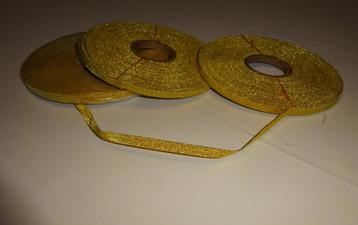 NIEUW GOUD GALON VOOR UNIFORMEN = 6 MM breed. + 8 MM breed   beschikbaar voor biedingen