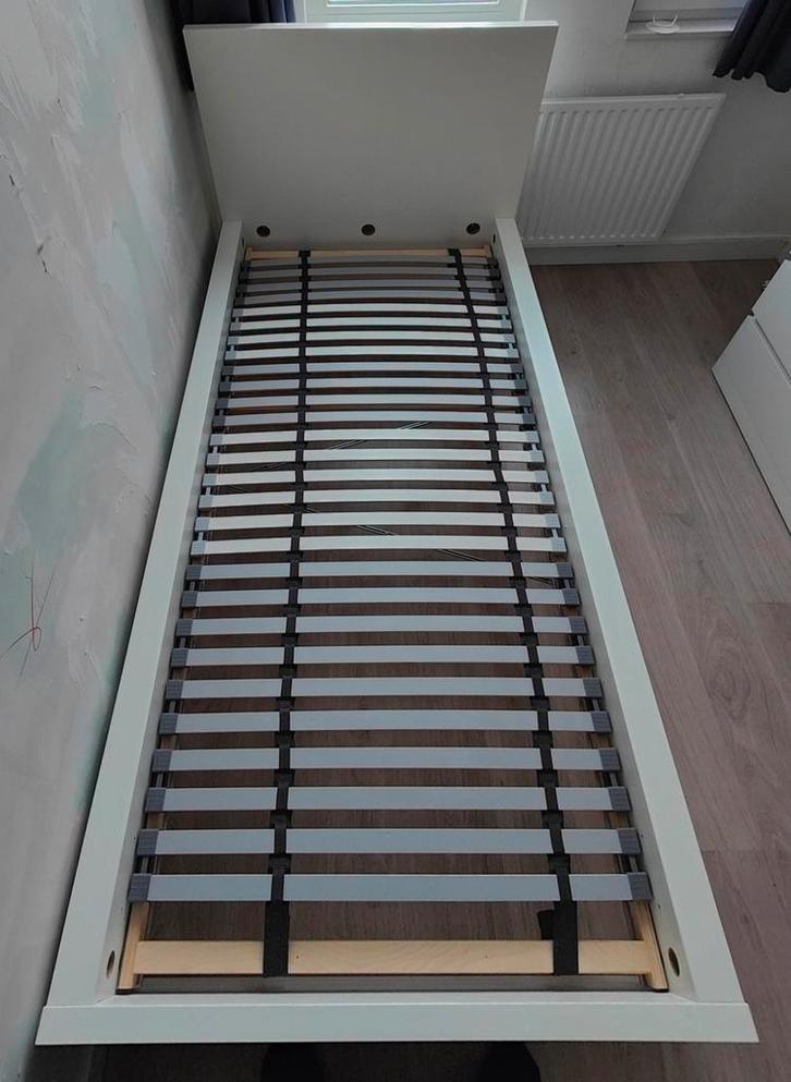 Ikea Malm bed 90x200 met lattenbodem, Huis en Inrichting, Slaapkamer | Bedden, Gebruikt, Eenpersoons, 90 cm, 200 cm, Hout, Wit
