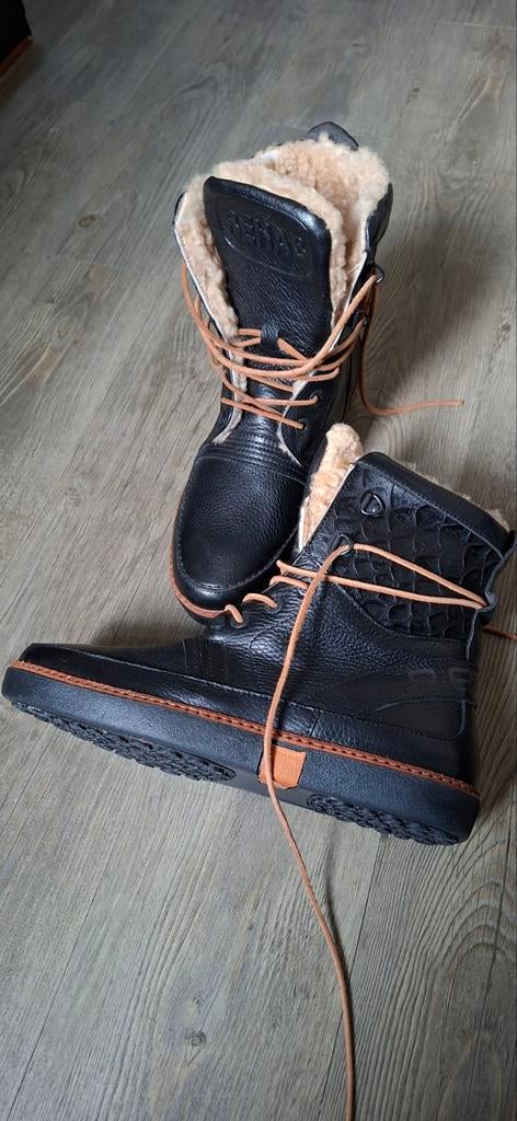 Rehab zwart leren sheepskin schaapsvacht veterboots, mt 40, Kleding | Heren, Schoenen, Zwart, Boots, Ophalen of Verzenden, Zo goed als nieuw