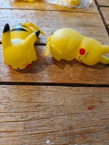 2 pokemon Pikachu nachtlampjes sinterklaas tip beschikbaar voor biedingen