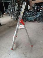 Handige Hailo trap keukentrap ladder, Ophalen, Trap, Hailo-Werk Rudolf Loh GmbH & Co. KG, Daimlerstraße 8, 35713 Eschenburg, Duitsland