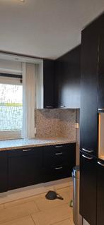 Duitse miele keuken met granietenblad, Huis en Inrichting, Ophalen, Gebruikt, U-keuken, Zwart