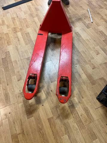 Hand Palletwagen - Rode krachtpatser! / Pompwagen beschikbaar voor biedingen