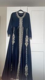 Prachtige blauwe takchita met zilveren details, Maat 38/40 (M), Galajurk, Blauw, Ophalen of Verzenden