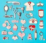 27x emaille bedels, verpleegster kapper liefdes hangers B-21, Overige merken, Overige materialen, Nieuw, Ophalen of Verzenden