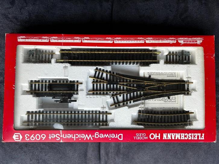 Fleischmann 6093 drieweg-wissel-set., Hobby en Vrije tijd, Modeltreinen | H0, Zo goed als nieuw, Rails, Gelijkstroom, Fleischmann
