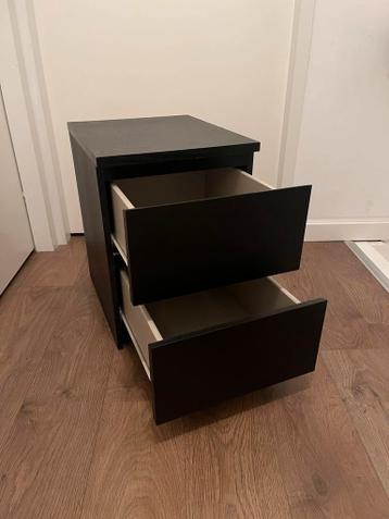2x IKEA Malm Nachtkastjes met 2 Lades - afbeelding 1